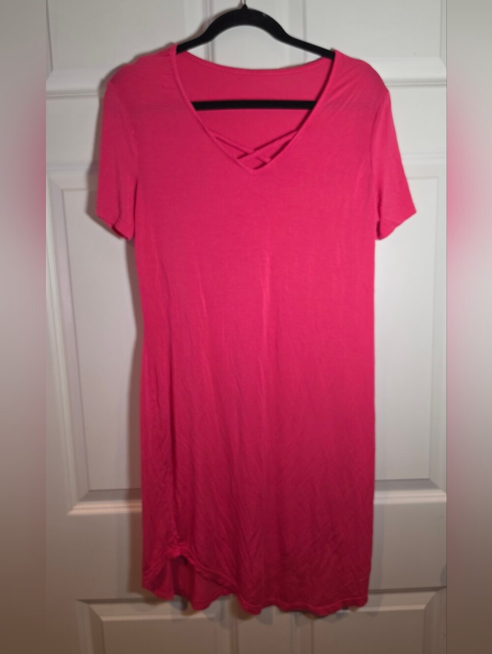 Women’s Pink Short-Sleeve V-Neck Dress with Crisscross Detail L